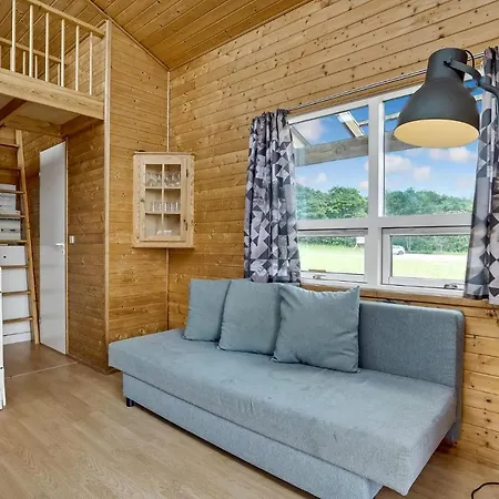 Beautiful In With Kitchen Feriehus